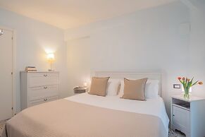 Il Timone by Rent all Como
