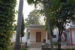 Hotel Shree Krishna Jungle Resort