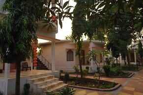 Hotel Shree Krishna Jungle Resort