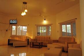 Hotel Shree Krishna Jungle Resort
