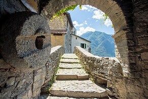 La Civera - Nesso Lake Como by Rent all Como