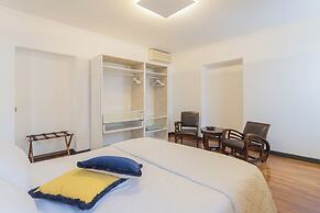 Lake Holiday Como by Rent all Como