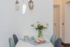 Lake Holiday Como by Rent all Como