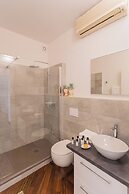 Lake Holiday Como by Rent all Como