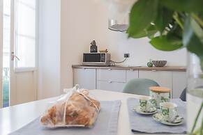 Lake Holiday Como by Rent all Como