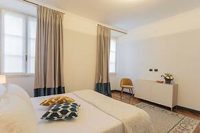 Lake Holiday Como by Rent all Como
