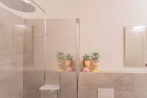 Lake Holiday Como by Rent all Como