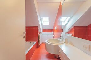 La Mansarda by Rent all Como