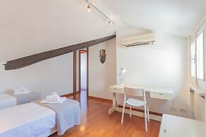 La Mansarda by Rent all Como