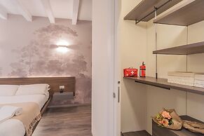 Modern & Stylish Apartment in Como City by Rent all Como
