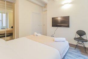 Modern & Stylish Apartment in Como City by Rent all Como