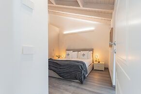 Muralto's Nest by Rent all Como