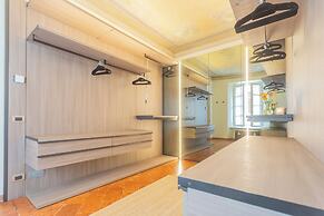 Pantero Apartment by Rent all Como