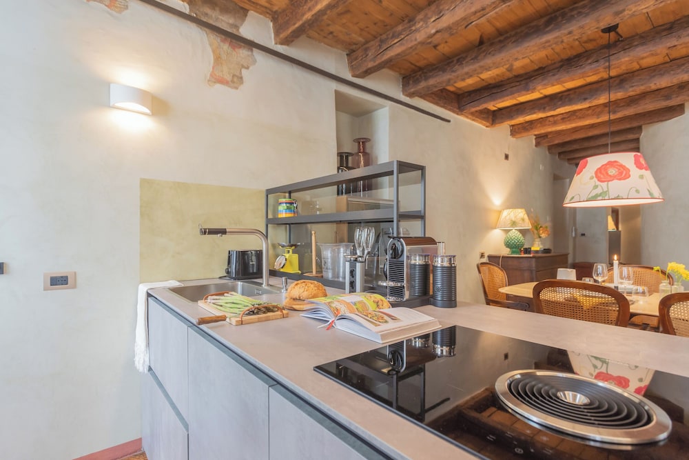 Pantero Apartment by Rent all Como