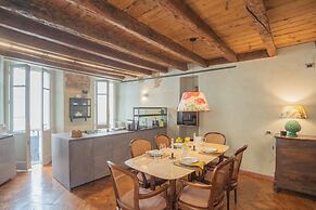 Pantero Apartment by Rent all Como