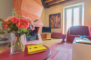 Night at the Museum Apartment by Rent all Como