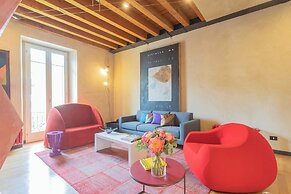 Night at the Museum Apartment by Rent all Como