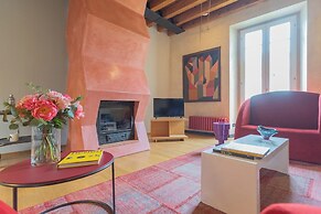 Night at the Museum Apartment by Rent all Como