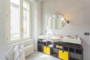 Night at the Museum Apartment by Rent all Como