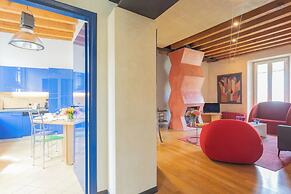 Night at the Museum Apartment by Rent all Como
