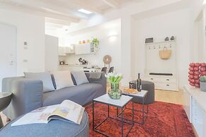 Palazzo Tatti by Rent all Como