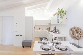 Palazzo Tatti by Rent all Como