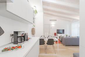 Palazzo Tatti by Rent all Como