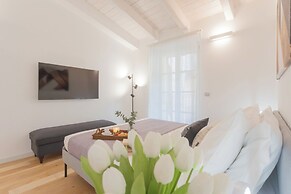 Palazzo Tatti by Rent all Como
