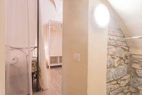 Romantic Escape City Centre With Jacuzzi & Parking by Rent all Como
