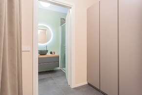 V. Suite on Lake Como by Rent all Como
