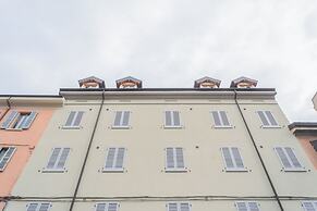 V. Suite on Lake Como by Rent all Como