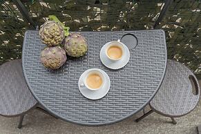 Wine Not Apartment in Como City Centre by Rent all Como