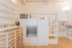 Wine Not Apartment in Como City Centre by Rent all Como