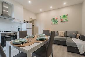 Zezio 44 by Rent all Como