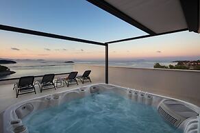 Aminess Alfir Hotel