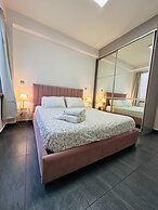 Ermou Downtown Suites by Athens Urban Retreat