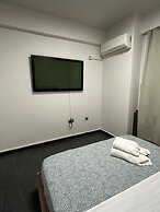 Ermou Downtown Suites by Athens Urban Retreat