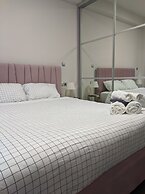 Ermou Downtown Suites by Athens Urban Retreat