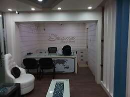 Joy Lux Stay