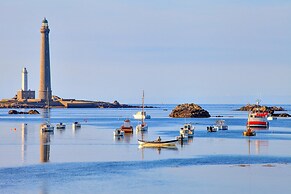 Apartment in Porspoder Near Plage du Bourg