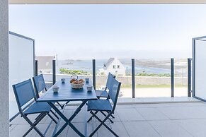 Apartment in Porspoder Near Plage du Bourg