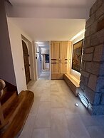 Character House With SPA and sea View