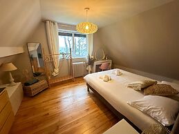 Character House With SPA and sea View