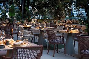 Hotel Sumratin