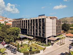 Hotel Sumratin