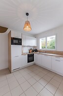 Holiday Home in Porspoder Near Plage du Bourg