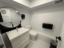 Capsule Hotel