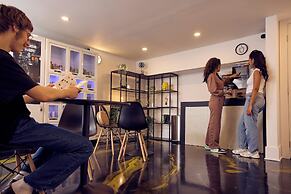 Capsule Hotel