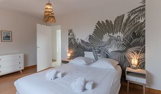 Charming House 300m From the sea