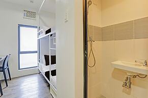 MyTown Madrid, Classy Hostel Bunkbeds Makati Metro Manila